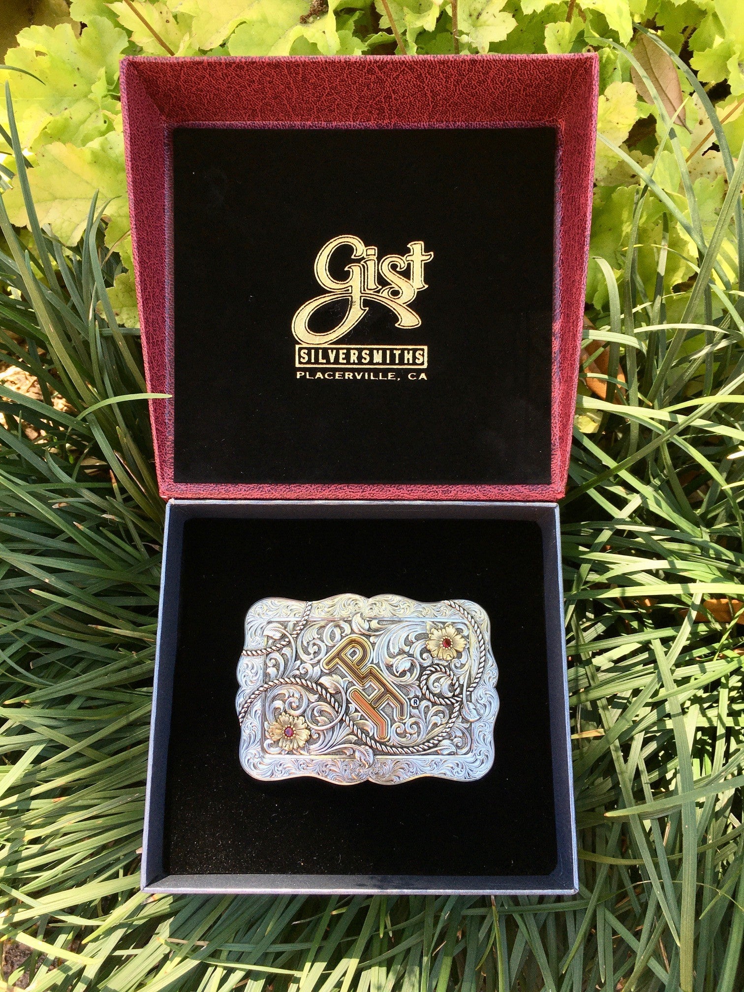Medium Gist Buckle