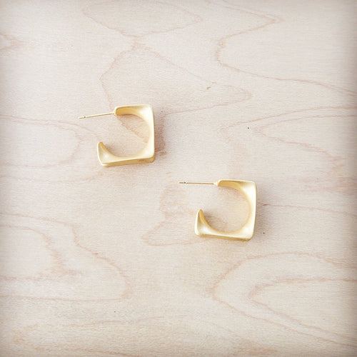 Matte Gold Square Hoop Earrings 200e