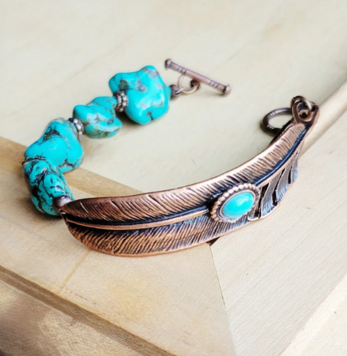 JJ Blue Chunky Turquoise Feather Beaded Bracelet 809m
