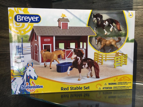 Breyer - Red Stable Set